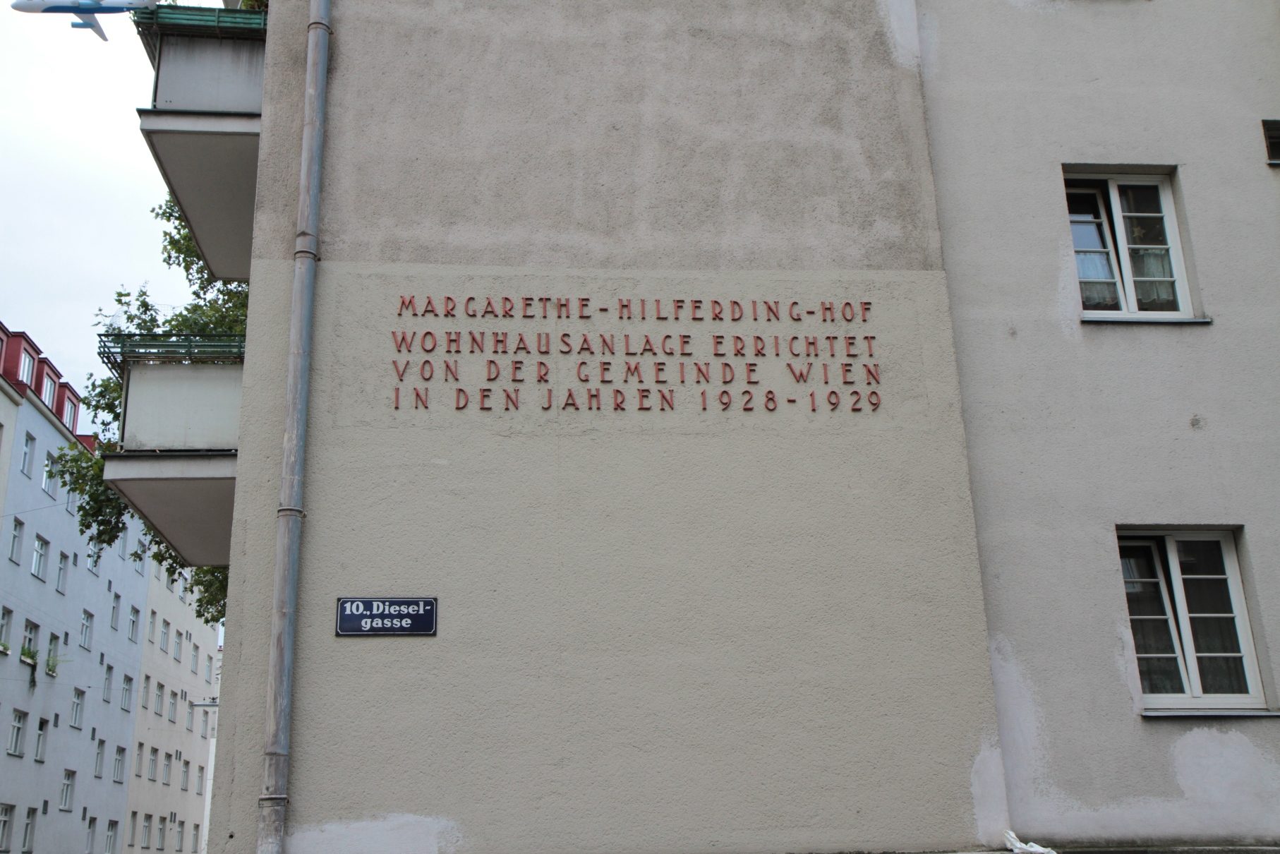 Margarete-Hilferding-Hof, Vienna - 02.JPG